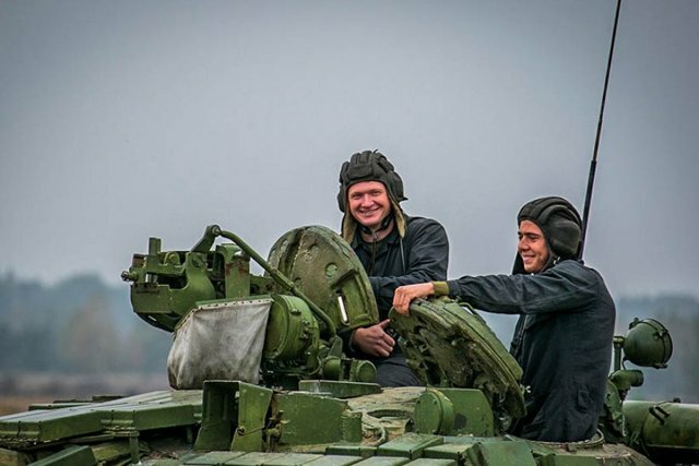 День танкиста: число, месяц, история праздника, поздравления