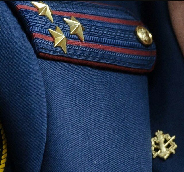 Как пришить погоны на китель кадета военного училища